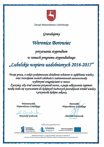 Zdjęcie dyplomu gratulacyjnego dla uczennicy potwierdzającego przyznanie stypendium ,,Lubelskie wspiera uzdolnionych 2016- 2017’’.