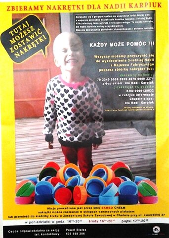 Plakat informujący o zbiórce nakrętek. Na plakacie zdjęcie małej dziewczynki.